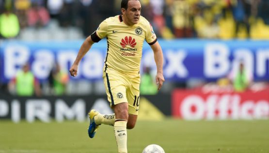 Hilo se hace viral con las mejores fotos de Cuauhtémoc Blanco con el Club América
