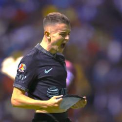 Afición del Club América arremete contra Fernando Ortiz por la situación de Álvaro Fidalgo