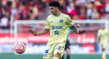 Club América pide al Ajax elevar su oferta inicial por Jorge Sánchez