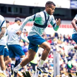 Salvador Reyes abandona el entrenamiento del Club América por posible lesión