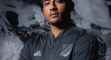 ¿Cuál es el estado actual de la negociación entre Club América y LAFC por Julián Araujo?