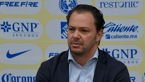 ¿Por qué hay molestia de la afición azulcrema sobre los fichajes de Santiago Baños?