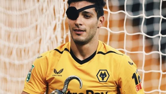 Video | Raúl Jiménez reaparece con el Wolverhampton con gran gol en la EFL Cup