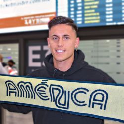 Video | Así fue la llegada de Brian Rodríguez al aeropuerto para reportarse con el Club América