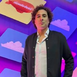 Vídeo | Guillermo Ochoa es bañado en “slime” en los Nickelodeon Kids' Choice Awards
