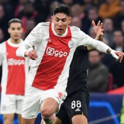 Sin Edson Álvarez el Ajax arranca la Eredivisie con victoria ante el Fortuna