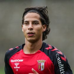 ¿Por qué no debutó Diego Lainez en su primer partido con el SC de Braga?