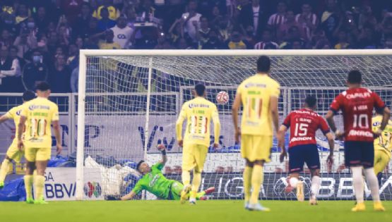 ¡El Clásico Nacional es azulcrema! Club América vence a Chivas en el Estadio Azteca