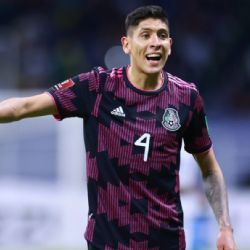 Edson Álvarez alza la mano para ser un nuevo líder en la Selección Mexicana