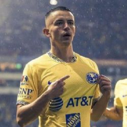 Afición del Club América llena de amor a Álvaro Fidalgo a pesar de la derrota del Club América