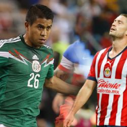 Juan Carlos 'Negro' Medina trollea a Chivas por Santiago Ormeño