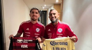 ¡No les gustó! La afición chilena se manifestó tras el regalo de Diego Valdés a Arturo Vidal