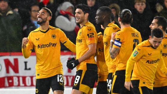 Video | Raúl Jiménez se reencuentra con el gol en la Carabao Cup con el Wolverhampton