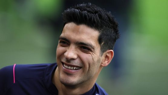 Raúl Jiménez y Wolverhampton salen de la zona de descenso en la Premier League