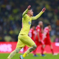 Emilio Lara muestra su baja autocrítica con polémica respuesta por su mal partido