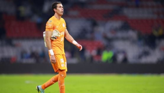 Video | Aficionado del Club América le quita a niño playera de Óscar Jiménez