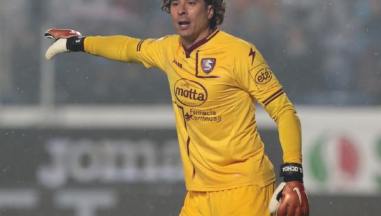 Fuerte cambio en el Salernitana de Italia que puede perjudicar a Guillermo Ochoa