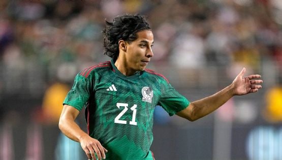 Santiago Baños lanza fuertes críticas sobre las prioridades de Diego Lainez
