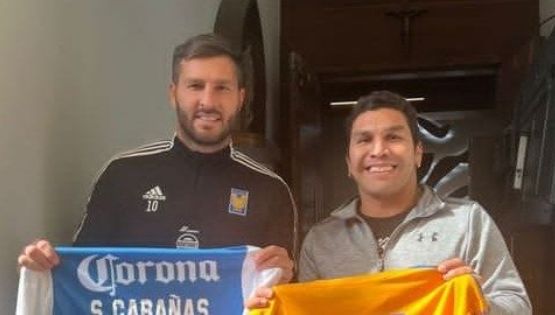 André Pierre Gignac demuestra su admiración por Salvador Cabañas