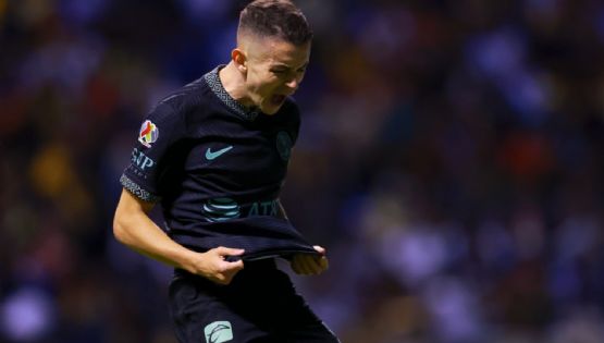 Álvaro Fidalgo se presenta en la conferencia de prensa del América para hacer oficial su renovación