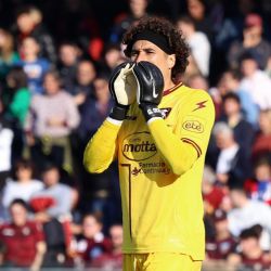 Leyenda del Club América sale en defensa de Guillermo Ochoa tras sus malos resultados en Italia