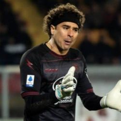 Serie A reconoce a Guillermo Ochoa como el mejor portero de Italia desde su llegada