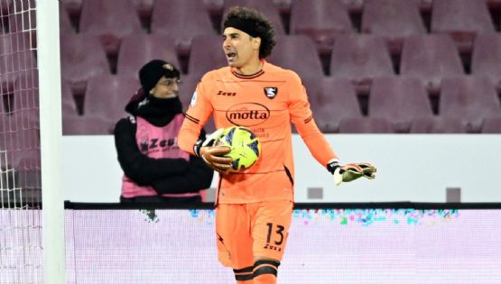 ¡Histórico! Guillermo Ochoa alcanza nuevo récord de atajadas en Europa