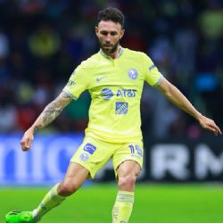 Miguel Layún cumple su sueño y conoce a su ÍDOLO en el fútbol