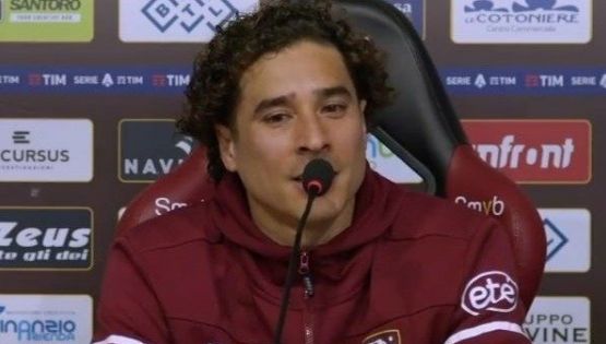 Guillermo Ochoa y su récord de debuts agridulces en Europa