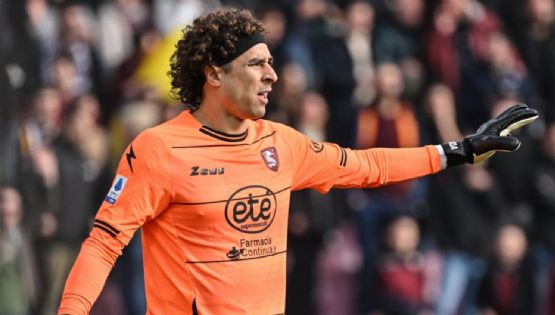 Aficionados de la Serie A de Italia vuelven a rendirse ante Guillermo Ochoa
