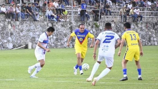 Video | Cuauhtémoc Blanco vuelve a anotarle a Cruz Azul con la playera del Club América