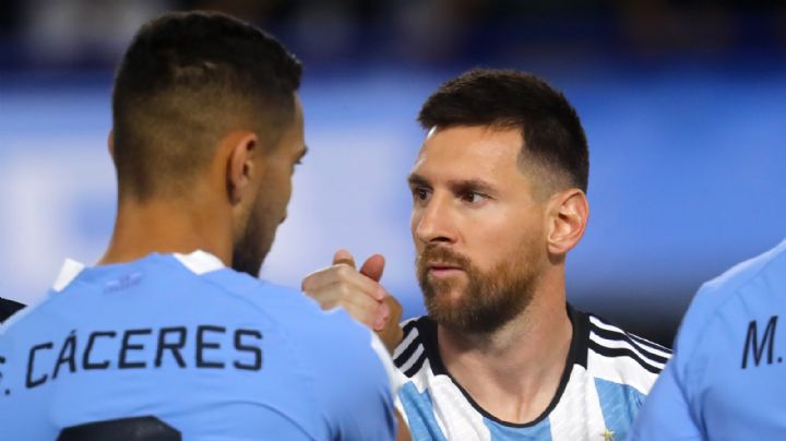 PARTIDAZO de Sebastián Cáceres en el TRIUNFO de Uruguay vs Argentina de Lionel Messi