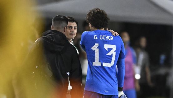 Guillermo Ochoa da muestra de su GRAN LIDERAZGO con la Selección Mexicana a pesar de su LESIÓN