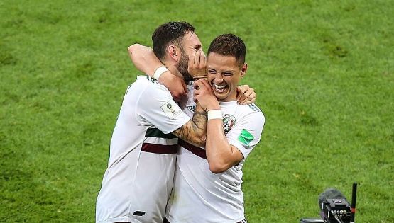 Chicharito Hernández HABLA de Miguel Layún y su posible retiro COMO CAMPEÓN