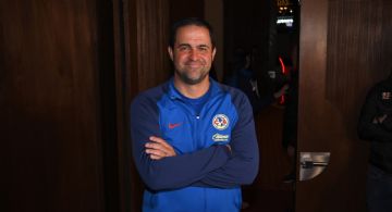 André Jardine atiende y CELEBRA con la afición previo a la GRAN FINAL del Club América vs Tigres