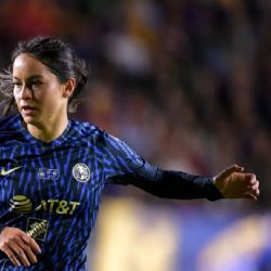 Scarlett Camberos EXPLOTA contra el arbitraje del partido de Santos vs América