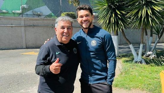 Henry Martín es APOYADO por la afición azulcrema para sumar al campeonato de goleo