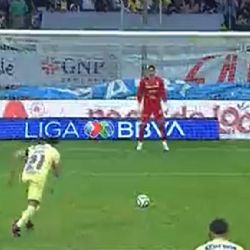 Video | Henry Martín CRECE su cuota GOLEADORA con penal ante Necaxa