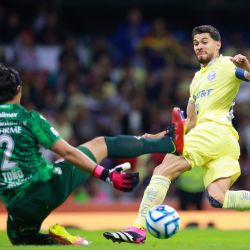 ¡Lo siguen de cerca! Henry Martín PIERDE VENTAJA en la Tabla de Goleo Individual tras no marcar ante Xolos