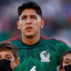 Dos clubes de la Premier League buscan el FICHAJE de Edson Álvarez