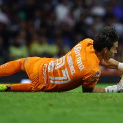Afición explota contra narrador de TUDN tras colocar a Óscar Jiménez como el MEJOR PORTERO de México