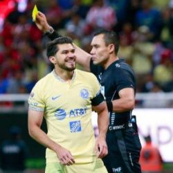 OFICIAL | Henry Martín es sancionado por la Comisión tras su polémico festejo en el Clásico Nacional