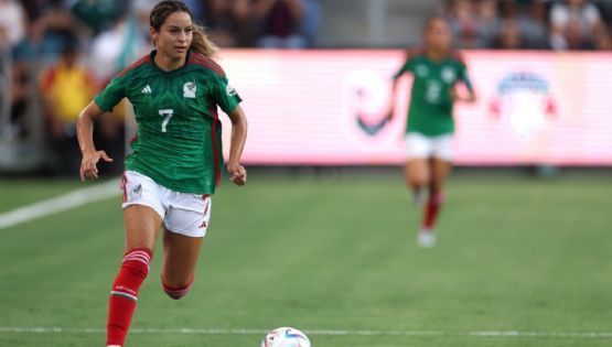 ACOSADOR de Scarlett Camberos comienza a molestar a otra futbolista del América Femenil
