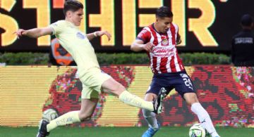 Futbolista del América SIENTE MOLESTIAS en partido de la Selección Mexicana