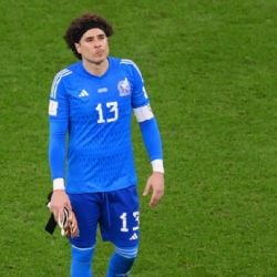 ¡Cambiaron los aplausos! Afición ABUCHEA a Guillermo Ochoa en el Estadio Azteca