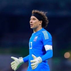 Guillermo Ochoa RESPONDE elegantemente en redes sociales a los abucheos en el Estadio Azteca