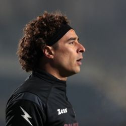 Christian Martinoli y Luis García SE LANZAN contra Guillermo Ochoa por querer jugar un sexto Mundial