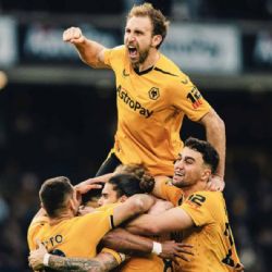 En un brillante partido de Raúl Jiménez, los Wolves derrotaron al Tottenham