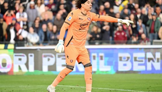 Guillermo Ochoa es reconocido como el MEJOR PORTERO del Fútbol Europeo