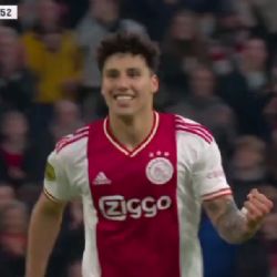 Video | Jorge Sánchez se luce con GOLAZO y ASISTENCIA con el Ajax de Holanda